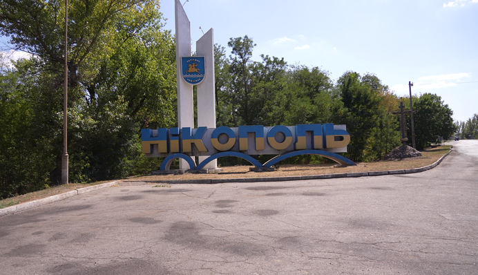 Росія щодня обстрілює Нікопольський район: у райраді розповіли про наслідки атак