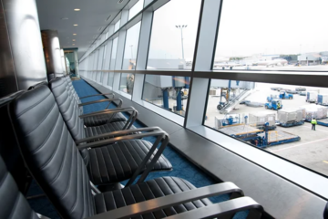 Через шатдаун у США скоротять 10% рейсів у найбільших аеропортах