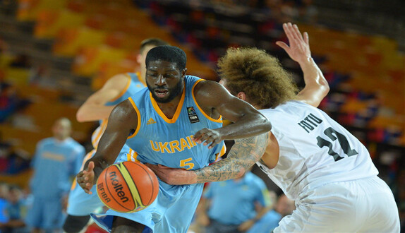 ​Боевики в Донецке захватили консульства Польши и Чехии