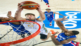 ​Россия прекратила деятельность двух украинских банков в Крыму