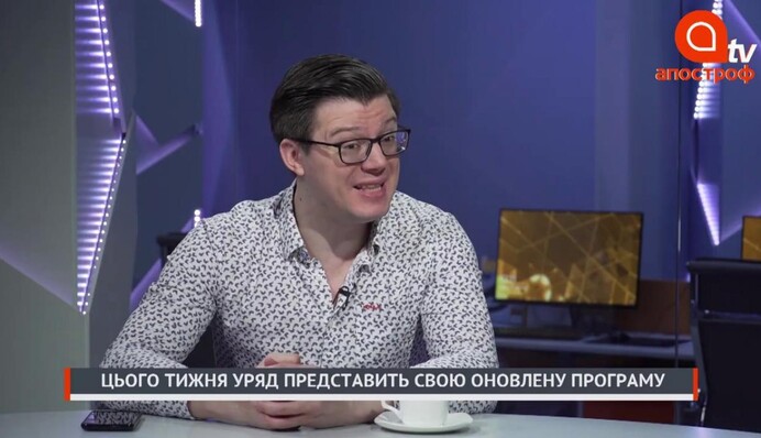 Следующий премьер должен не раздражать олигархов - политолог Яковлев