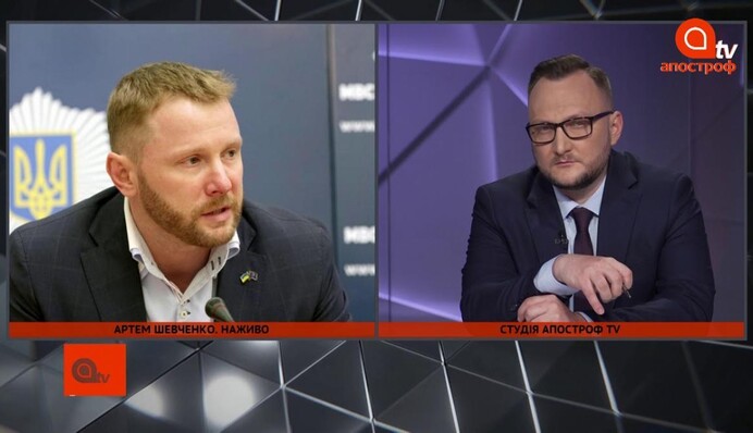 Полиция Киева отстранила двух сотрудников за драку под судом по Стерненко