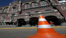 Боевики заблокировали железную дорогу в Луганске и препятствуют эвакуации жителей