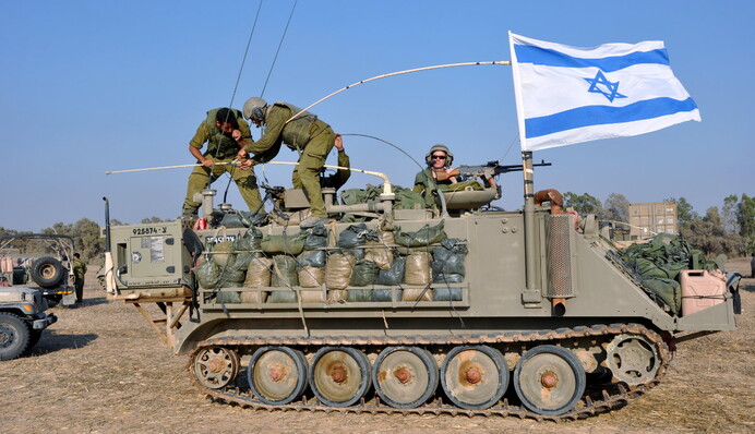 Израиль начал наземную операцию в секторе Газа