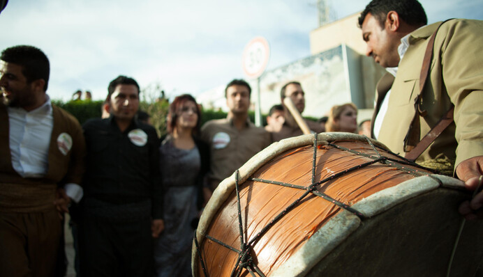 Курдам идут на помощь