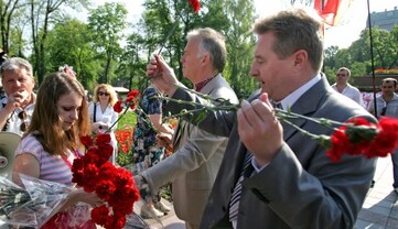 «Левые» строят план прохождения в Верховную раду