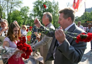 «Левые» строят план прохождения в Верховную раду