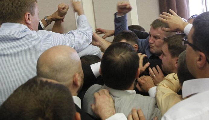 В драке рождается истина