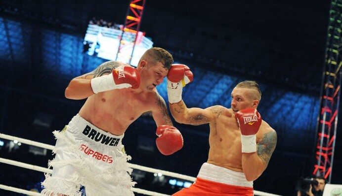 Александр Усик выбил титул