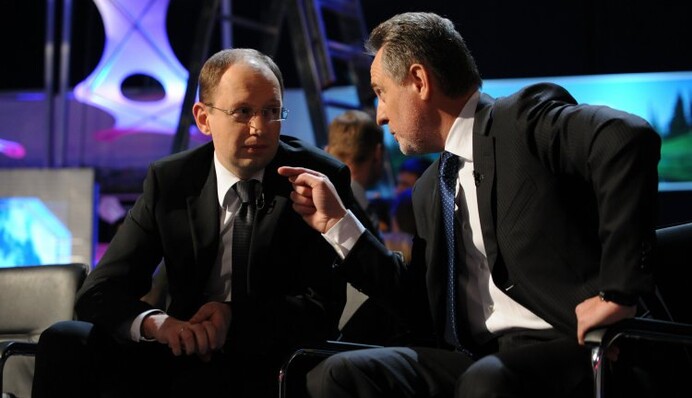 Group DF давит на газ