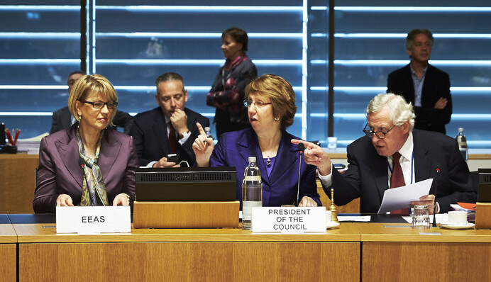 Совет Евросоюза оставил Россию под санкциями