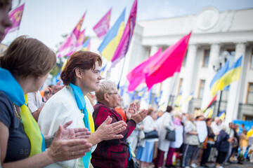 Партии выбирают по словам