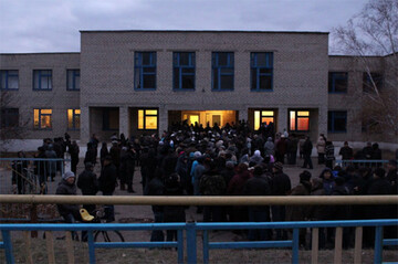 В Луганской области обещают жизнь по карточкам