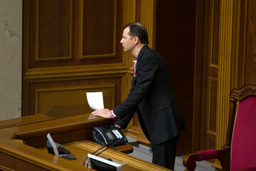 Радикальная партия ищет депутата-мажоритарщика для создания фракции