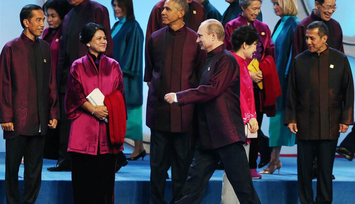 Владимир Путин ищет выход из изоляции