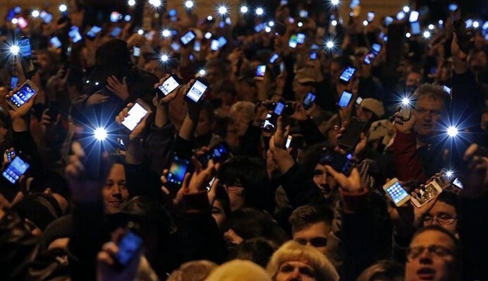 Венгерская оппозиция пошла на столкновения с полицией