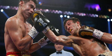 ​Василий Ломаченко победил одной правой