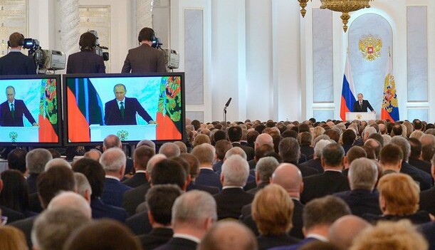 Путин заявил Федеральному собранию о сильной России