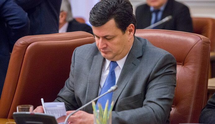 Министр здравоохранения назначил процедуры