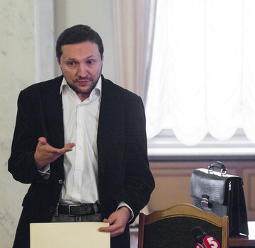 Министерство о двух концах правды