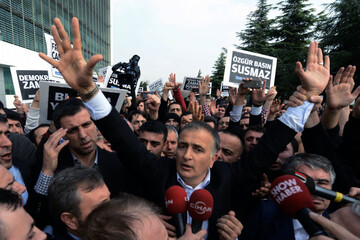 В Турции прессу лишили свободы