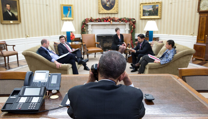 США и Куба возобновили дипломатические отношения 50 лет спустя