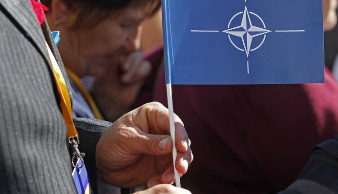 Украину лишают внеблоковости