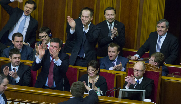 Парламент вслепую изменил налоговую и бюджетную системы страны