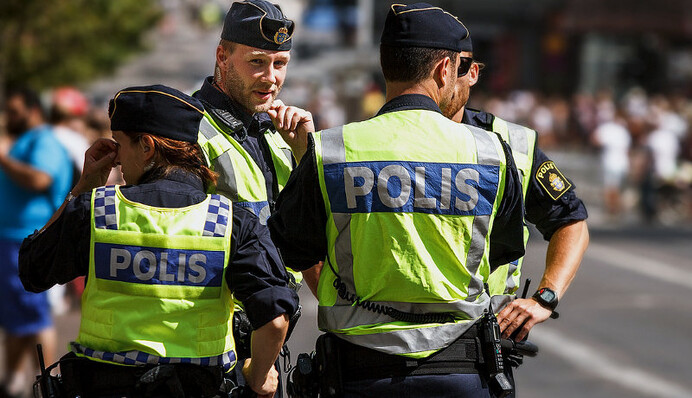 Юрий Луценко включил полицейские методы