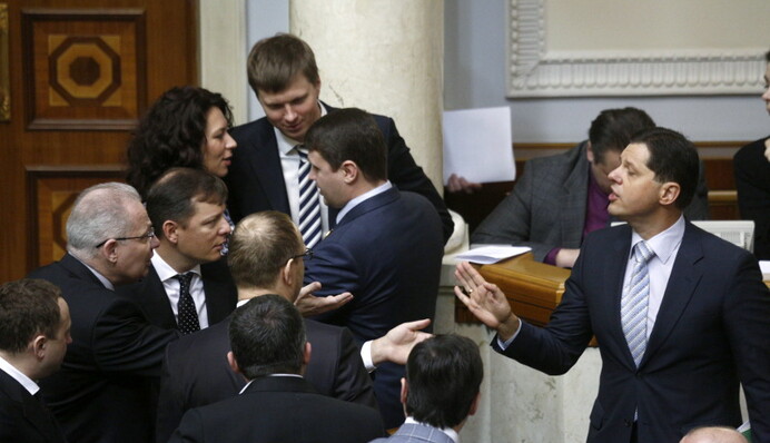 Рада взяла популизмом