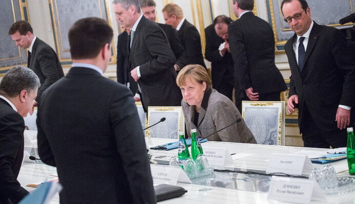 Иностранная пресса представила свои версии «плана Меркель-Олланда»