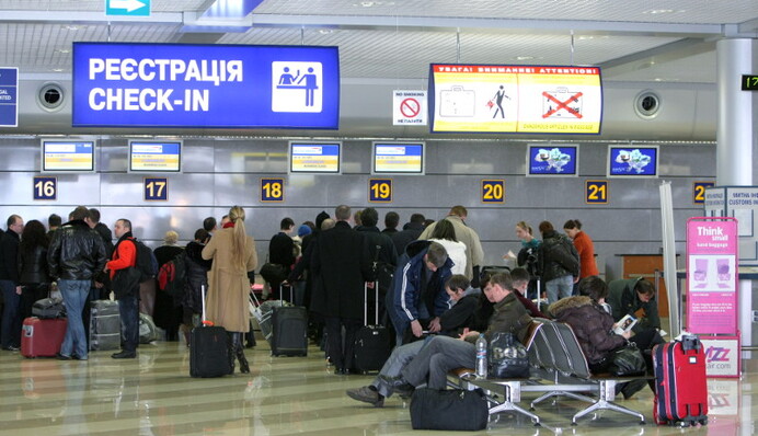 Падение курса ускорит стагнацию авиаперевозок