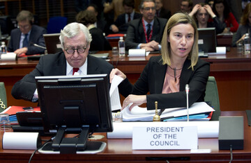 Совет ЕС отложил новые санкции против России на неделю