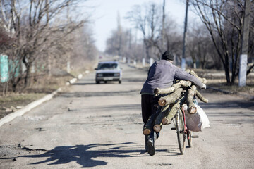 «Войны бы этой не видать. Поразбивали все!»