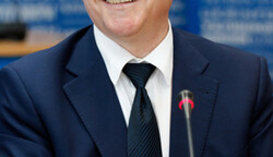 Владимир Зверев: «В цивилизован­ном мире не всегда лучшая защита – это нападение»