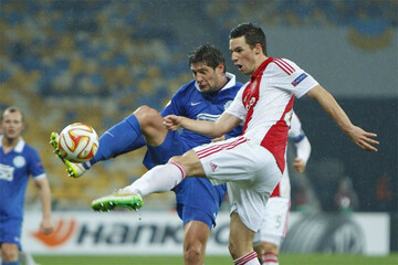 «​Динамо» не удержалось в русле «Днепра»