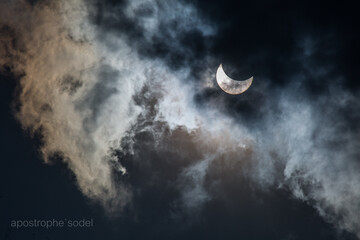 Как выглядит в Украине солнечное затмение