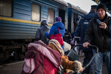 Как Украине решить проблемы переселенцев: названы главные шаги