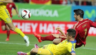 Сборная Испании отправила Украину по известному маршруту. Видеообзор матча