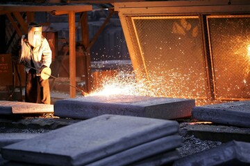 Государство залезло в долги перед бизнесом