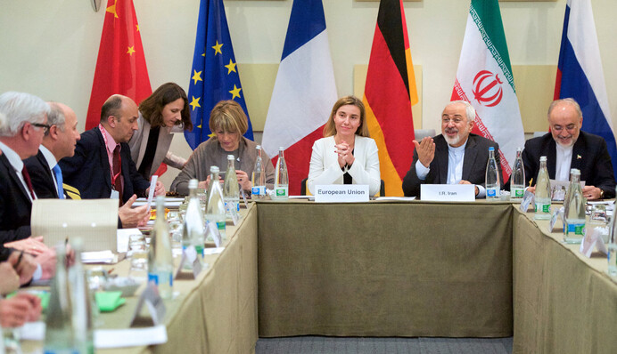 Нефть в обмен на уран: с Ираном договорились против России