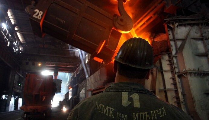 Кабмин поверил в мир на Донбассе и укрепление гривны