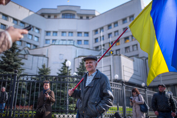 «Очищение власти» остановить не удалось: как митингующие «осаждали» КС