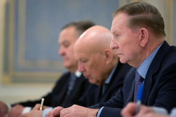 Переговоры в Минске: почему никто не верит в мир на Донбассе