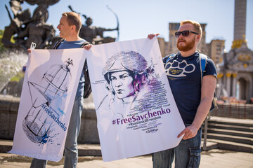 В Киеве Савченко поздравили с днем рождения: опубликованы фото