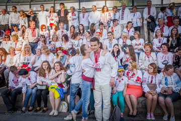 День вышиванок в Украине: нарядились даже депутаты. Эксклюзивные фото