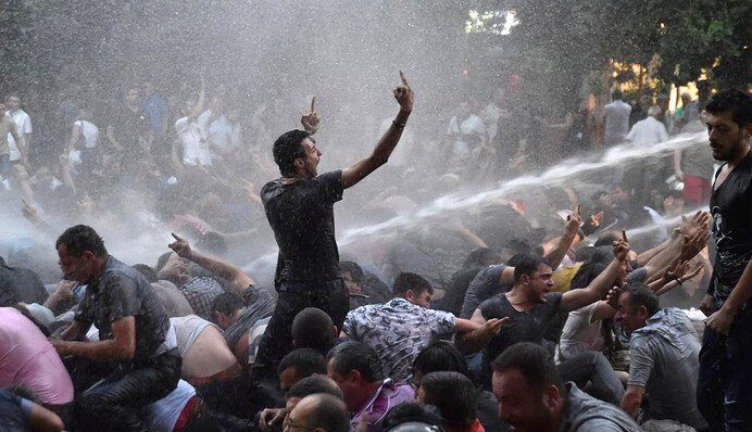 Электромайдан в Армении: главные подробности, онлайн, фото и видео очевидцев
