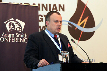 Украинские специалисты уезжают в Россию, вернуть их невозможно, — финдиректор "Карпатыгаз"