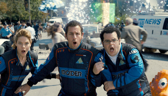 Украинцам показали потешное вторжение и праздничный налет на Землю