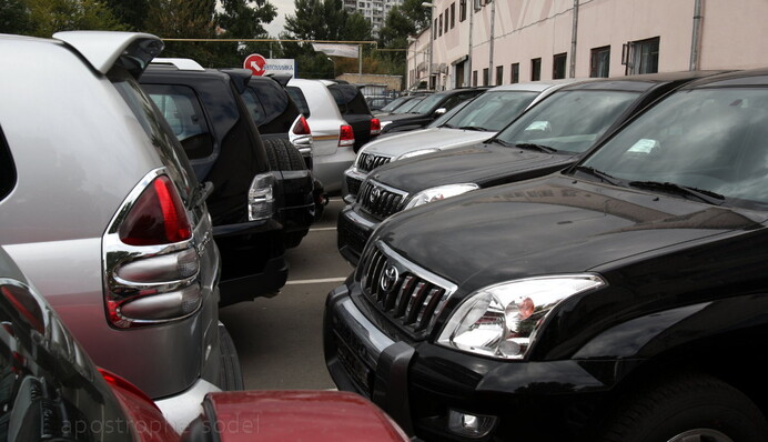 Украина отменяет спецпошлины на иномарки: что будет с ценами